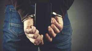 Unwiped Data: The Hidden Risks of Second-hand Smartphones from Police Auctions